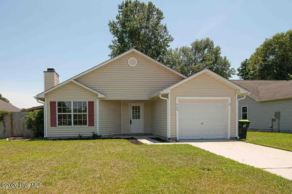 $259,900 | 828 South Dogwood Lane, Swansboro, NC 28584