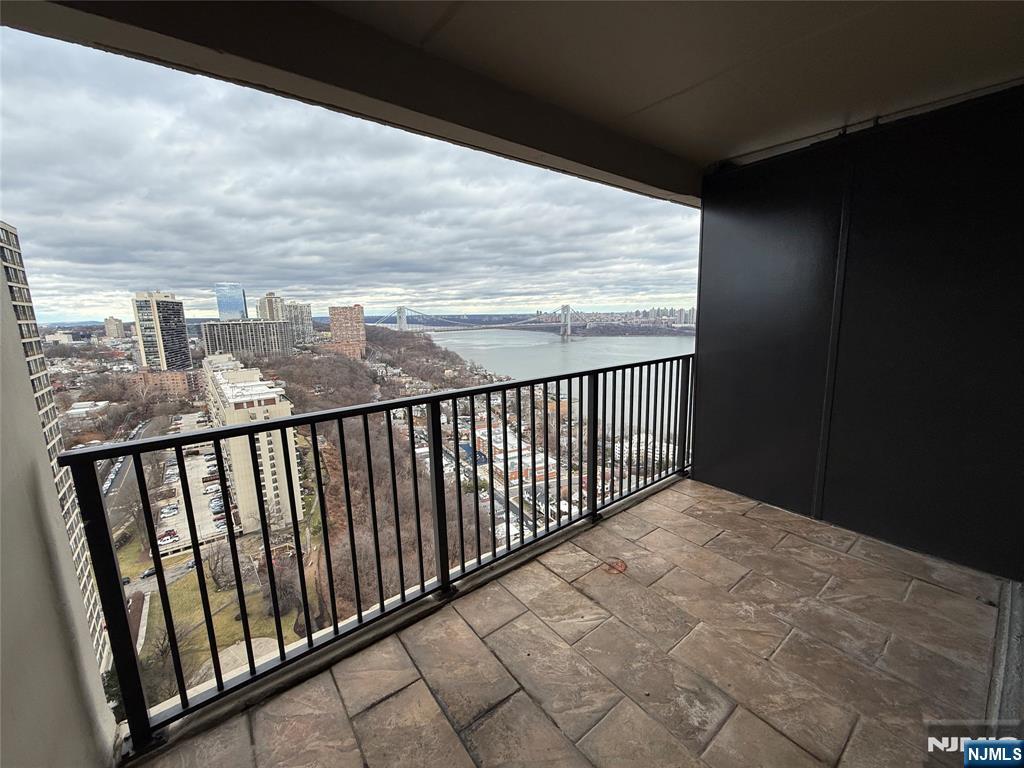 5 Horizon Road, Unit 2504 Fort Lee, NJ 07024 - Photo 36 of 41 a view of balcony