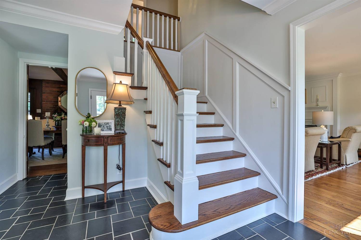 5305 Ivyfarm Road Cincinnati, OH 45243 - Photo 5 of 50