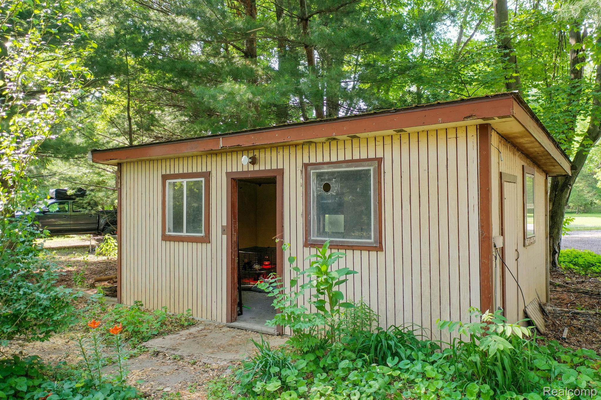 3991 Oak Grove Road Howell, MI 48855 - Photo 5 of 43 Gallery Image 5