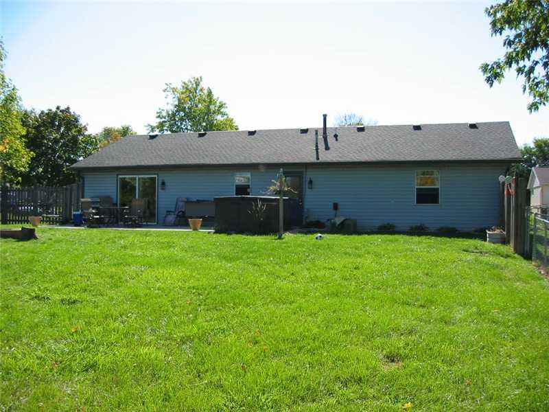 1154 Pilgrim Road Greenwood, IN 46142 - Photo 2 of 15 Gallery Image 2