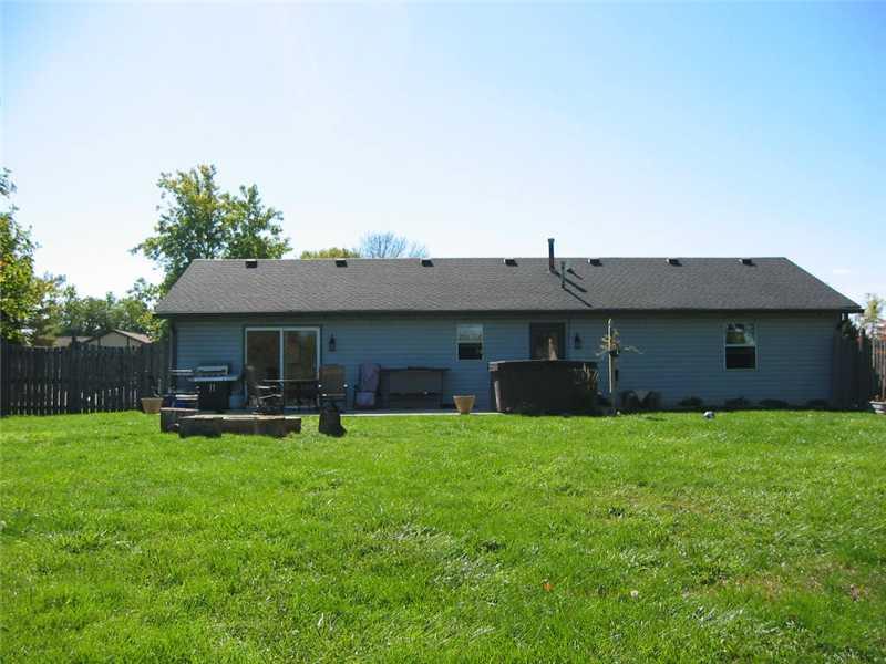 1154 Pilgrim Road Greenwood, IN 46142 - Photo 3 of 15 Gallery Image 3