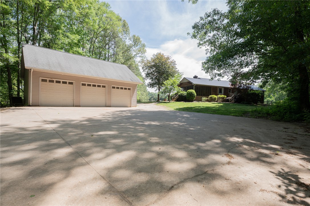 606 Mountain View Road Williamston, SC 29697 - Photo 36 of 48