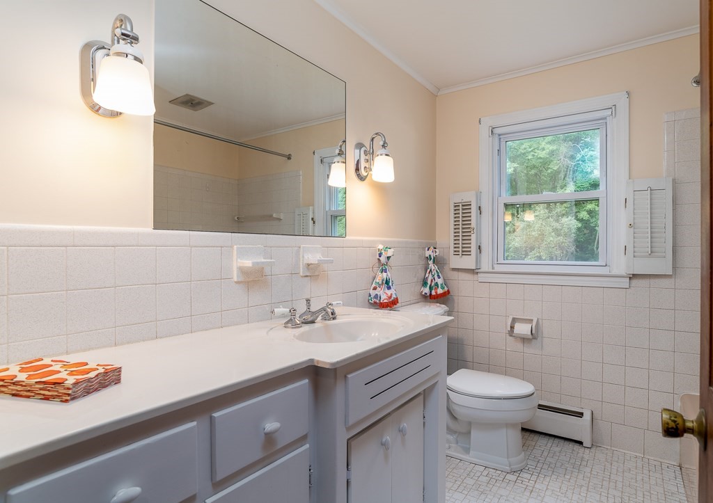 27 Bennett Road Hampden, MA 01036 - Photo 18 of 33