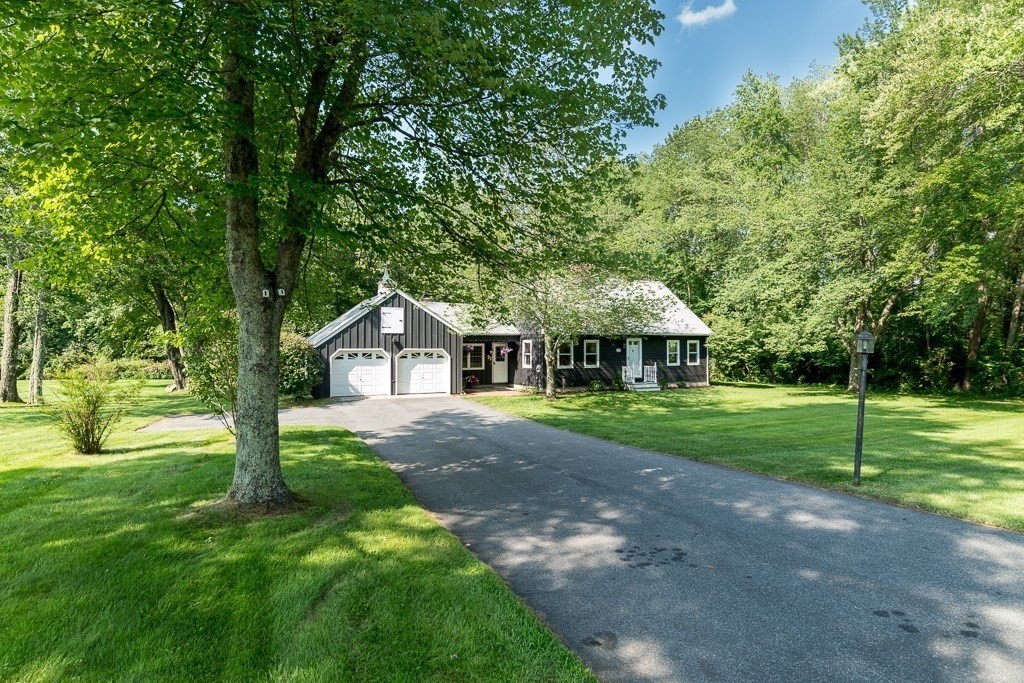 27 Bennett Road Hampden, MA 01036 - Photo 3 of 33