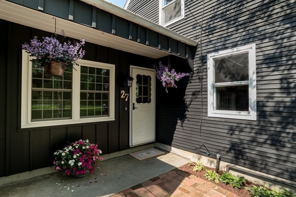 27 Bennett Road Hampden, MA 01036 - Photo 4 of 33