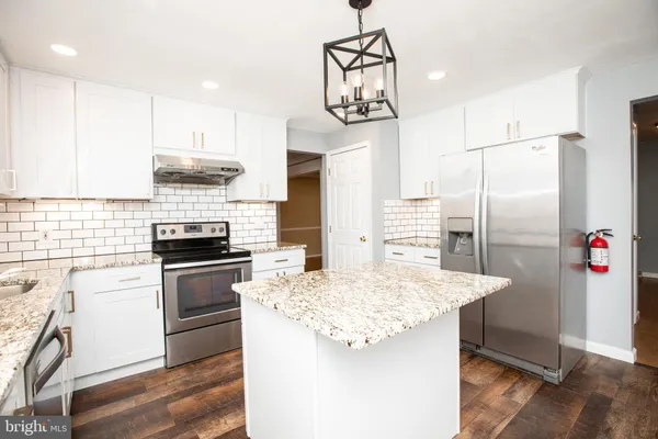 $3,800 | 2 Doncaster Road, Cherry Hill, NJ 08003