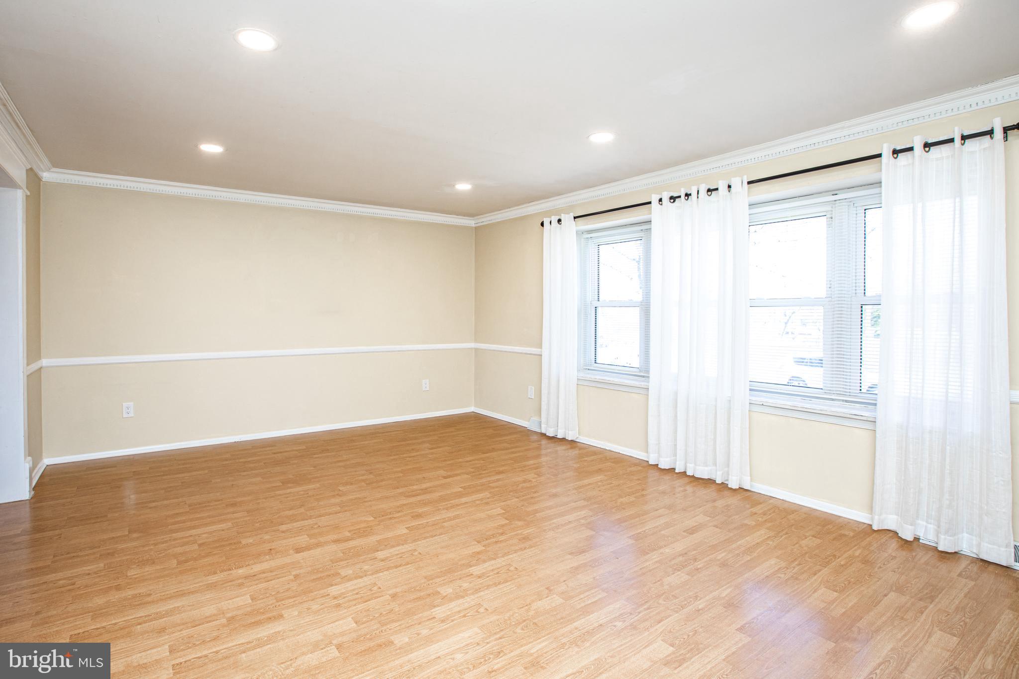 2 Doncaster Road Cherry Hill, NJ 08003 - Photo 3 of 49