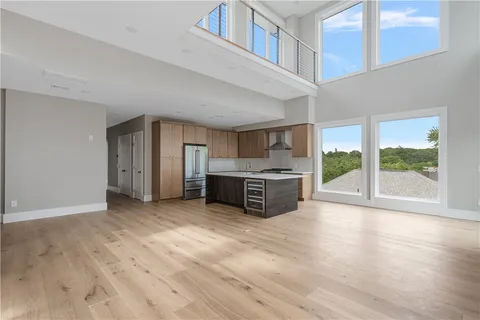 $1,395,000 | 43 12th Street, Unit A, Providence, RI 02906