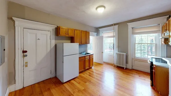 $2,995 | 35 Dwight Street, Unit 2, Boston, MA 02118