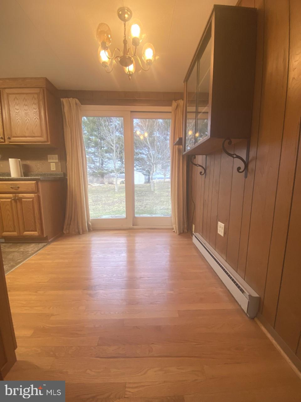 2722 Rowe Road New Windsor, MD 21776 - Photo 10 of 24 Eat-in kitchen with newer slider to backyard