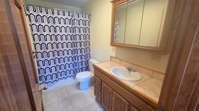 $1,700 | 9 Roberts Road, Unit 306, Canaan, NH 03741