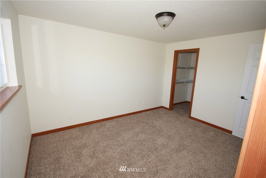 7812 Phillips Road Southwest Lakewood, WA 98498 - Photo 8 of 12