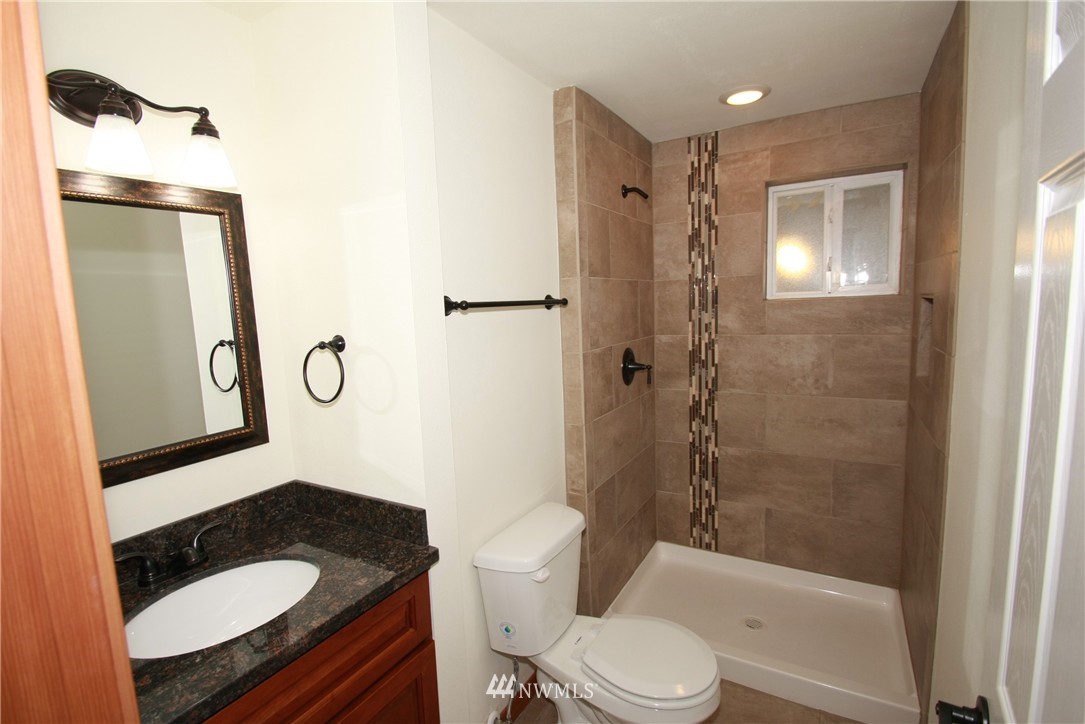 7812 Phillips Road Southwest Lakewood, WA 98498 - Photo 9 of 12