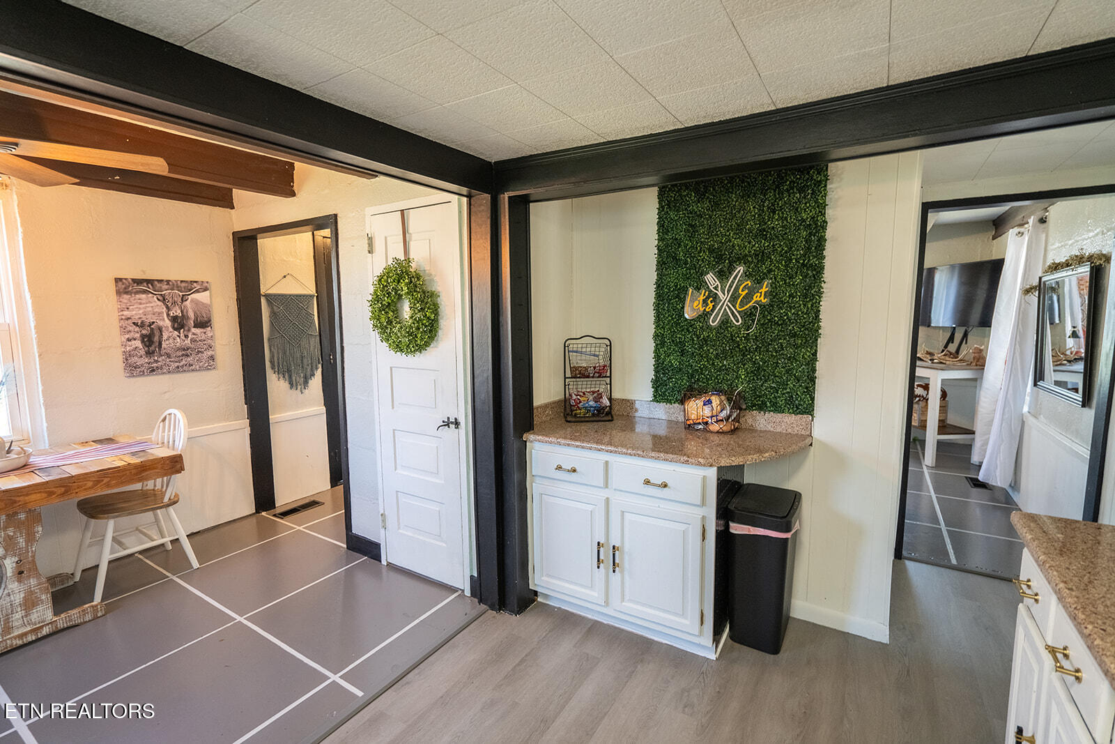 200 Oak Road Norris, TN 37828 - Photo 12 of 29 200 Oak Road - Interior-17