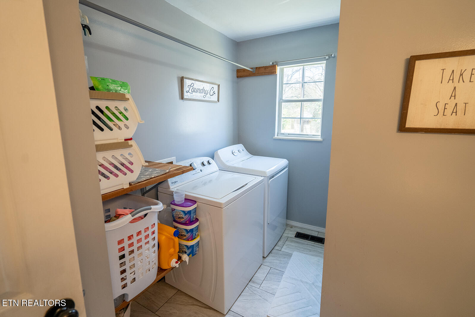 200 Oak Road Norris, TN 37828 - Photo 17 of 29 200 Oak Road - Interior-26