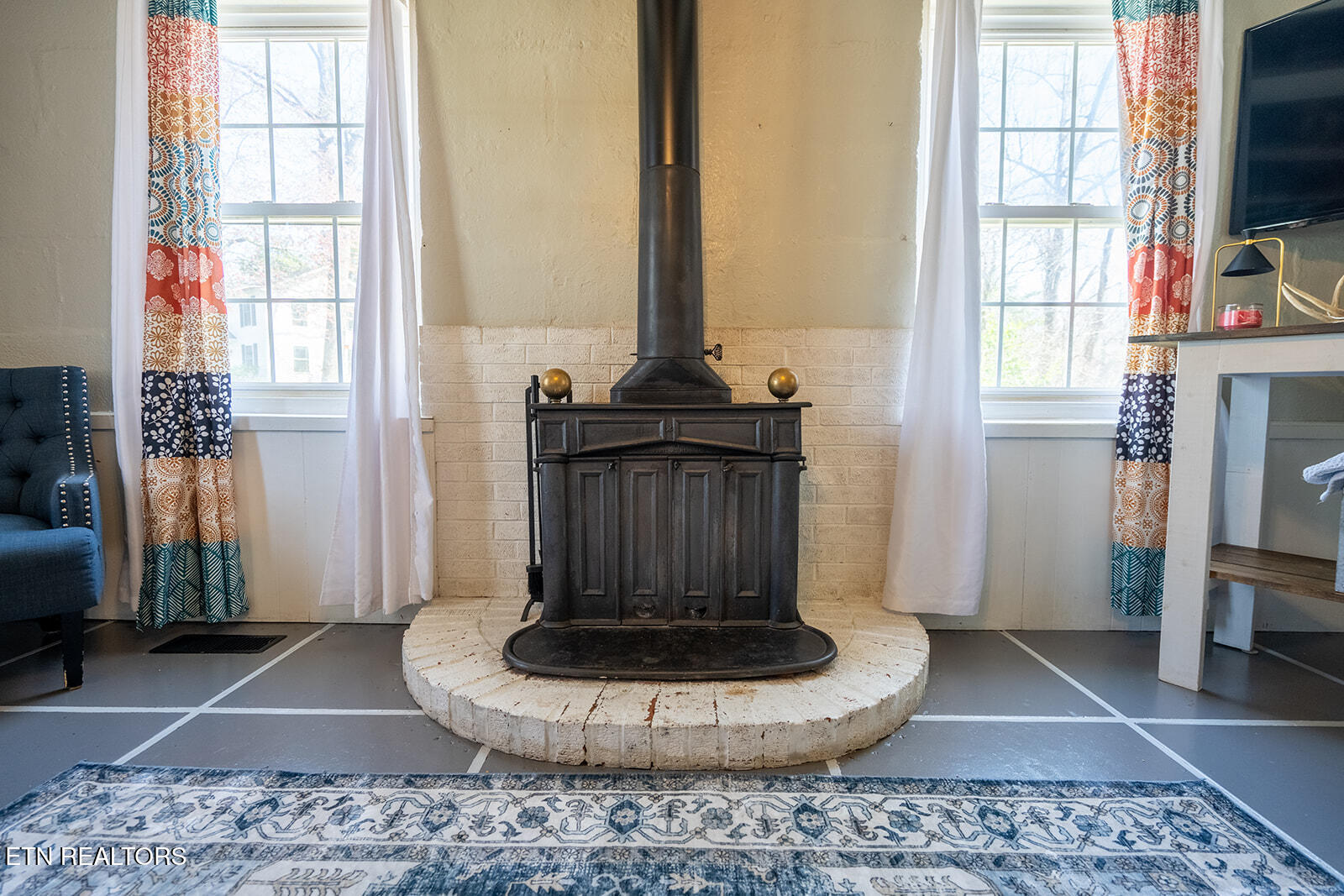 200 Oak Road Norris, TN 37828 - Photo 5 of 29 200 Oak Road - Interior-10