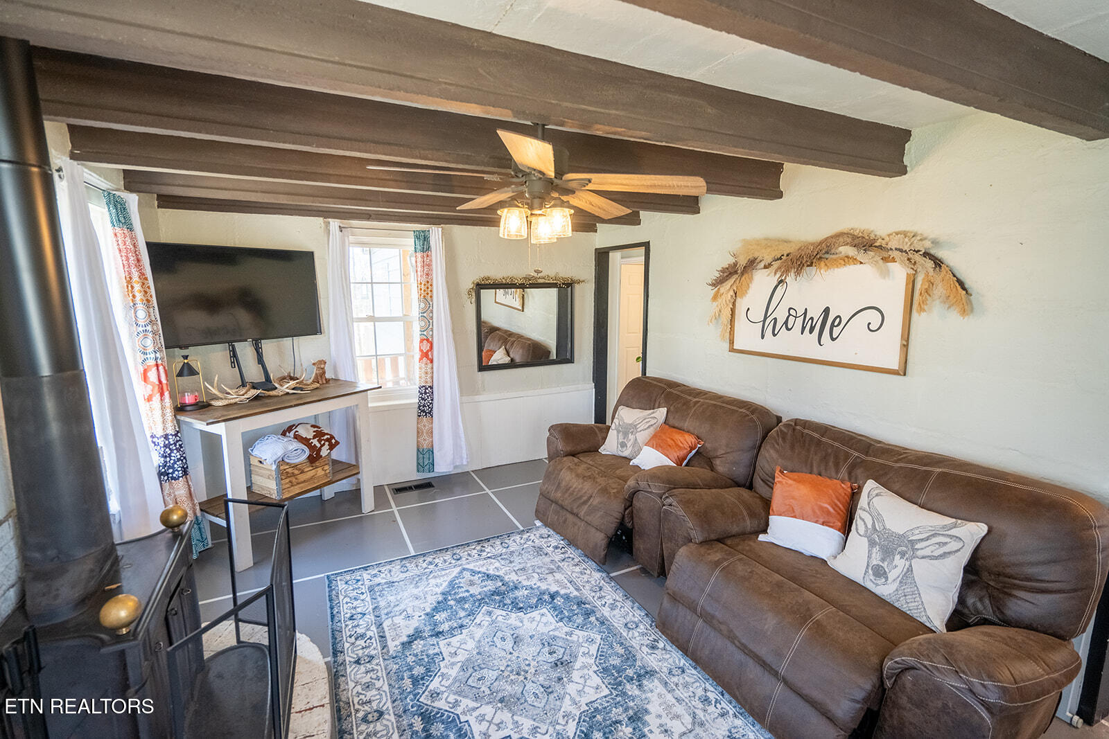 200 Oak Road Norris, TN 37828 - Photo 6 of 29 200 Oak Road - Interior-2