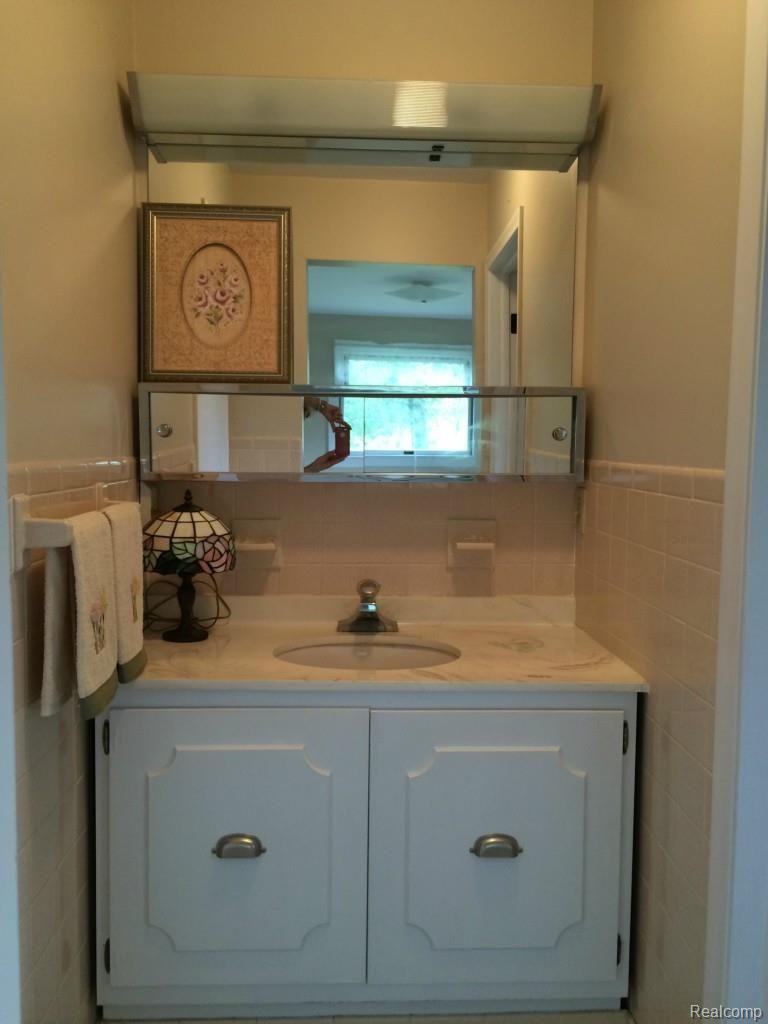 5931 Lippincott Road Lapeer, MI 48446 - Photo 20 of 54 IMG_6264.jpg