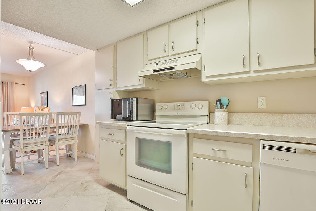 2730 Ocean Shore Boulevard, Unit 303 Ormond Beach, FL 32176 - Photo 15 of 34 A6309CB6-1A37-487A-8E40-CE10CB05E714