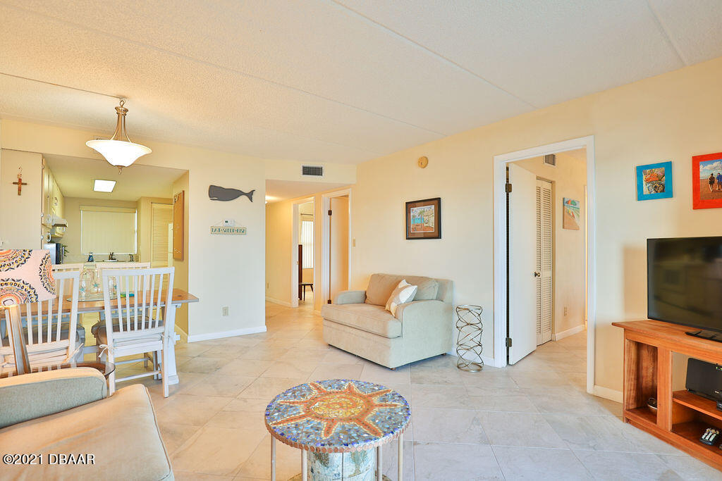 2730 Ocean Shore Boulevard, Unit 303 Ormond Beach, FL 32176 - Photo 7 of 34 145AF71D-9666-4994-AA6B-DFCEDDE31818