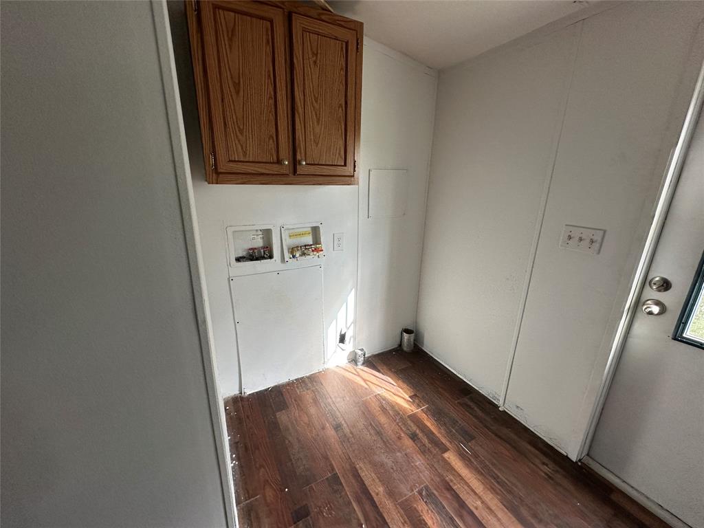 230 Largo Street Bonham, TX 75418 - Photo 23 of 34 a view of an empty room and wooden floor
