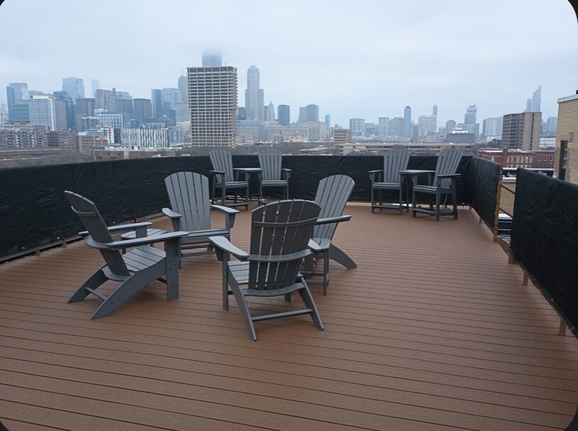 811 South Lytle Street, Unit 213 Chicago, IL 60607 - Photo 21 of 21 a view of a terrace with wooden benches