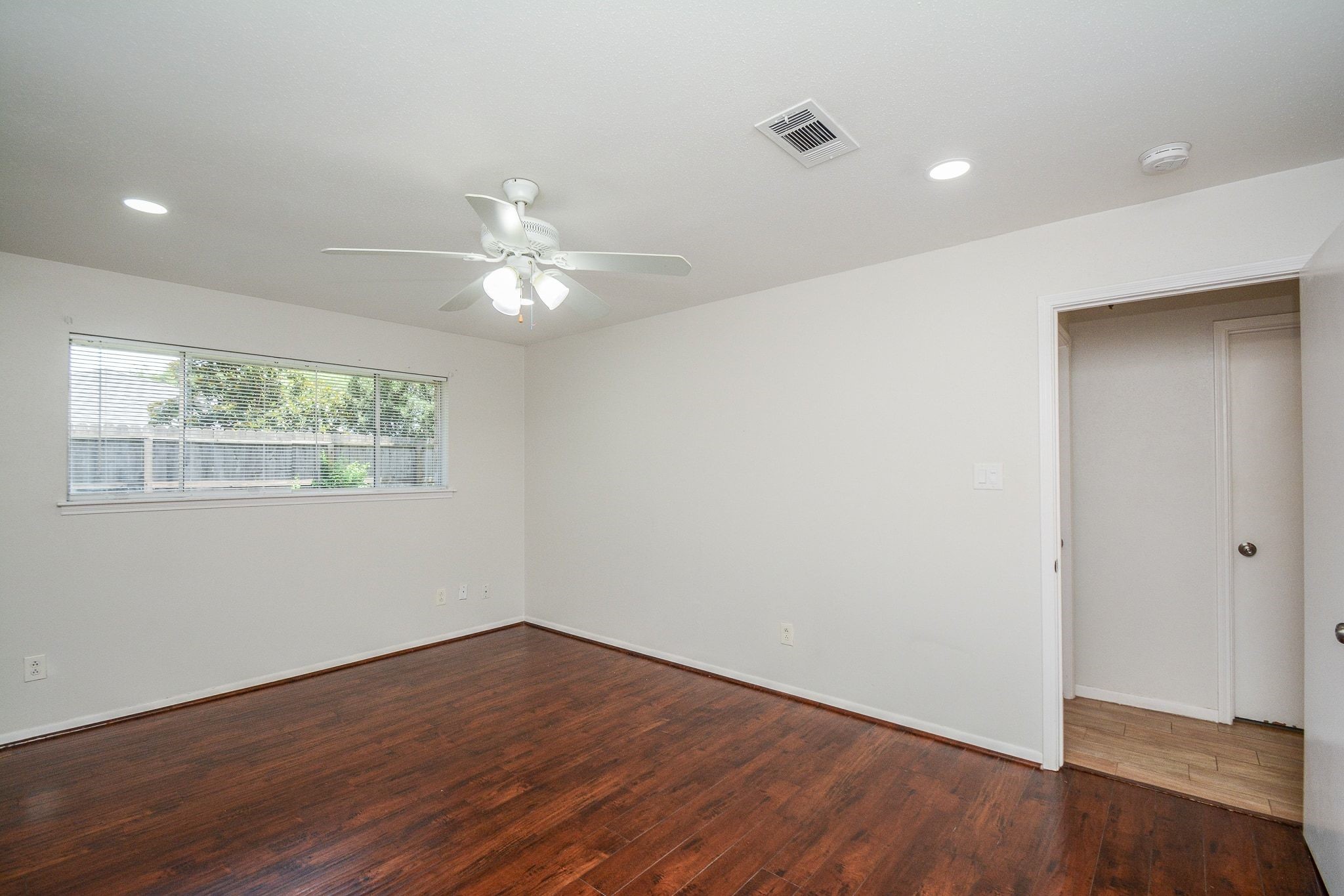 6002 Verdome Lane Houston, TX 77092 - Photo 33 of 49
