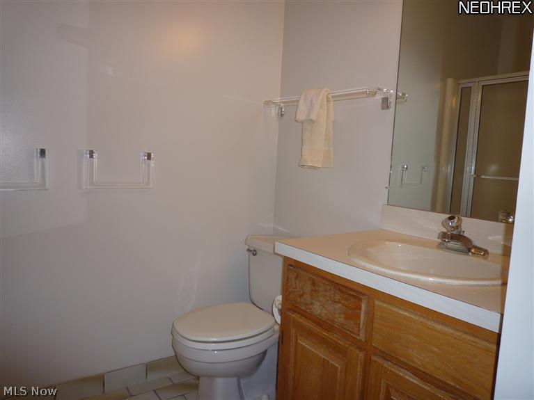 4655 Mayfield Road, Unit F South Euclid, OH 44121 - Photo 21 of 22