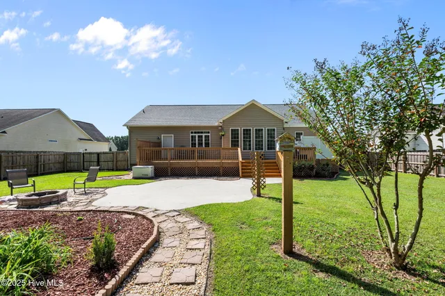 $420,000 | 164 Laura Drive, New Bern, NC 28562