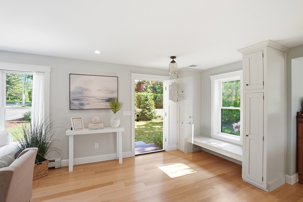 300 Gannett Road Scituate, MA 02066 - Photo 3 of 27