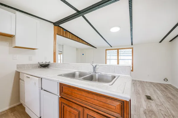 $1,400 | 1749 Max Road, Unit 2, Pearland, TX 77581