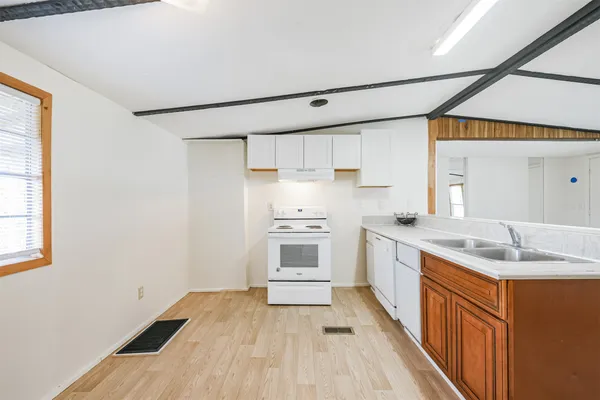 $1,400 | 1749 Max Road, Unit 2, Pearland, TX 77581