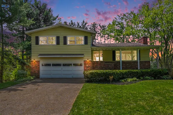$269,900 | 1331 Vineland Path, St. Joseph, MI 49085