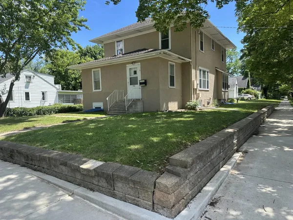 $345,000 | 702 9th Street Southeast, Rochester, MN 55904