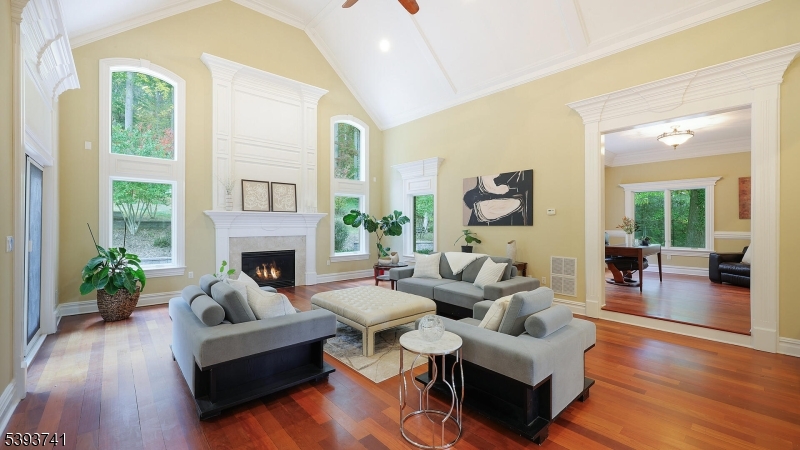 115 Old Somerset Road Watchung, NJ 07069 - Photo 12 of 48