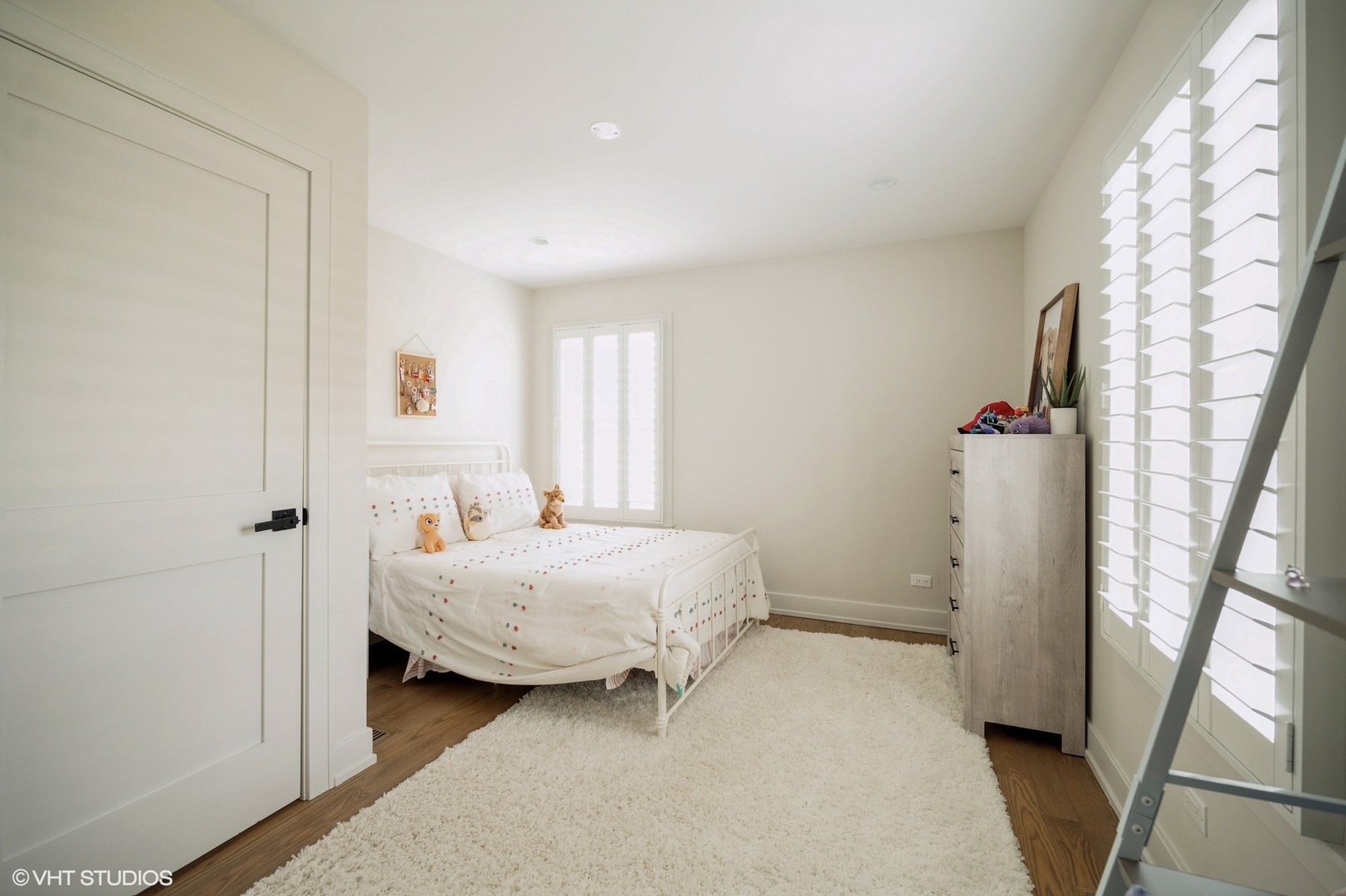 580 North Happ Road Northfield, IL 60093 - Photo 12 of 16