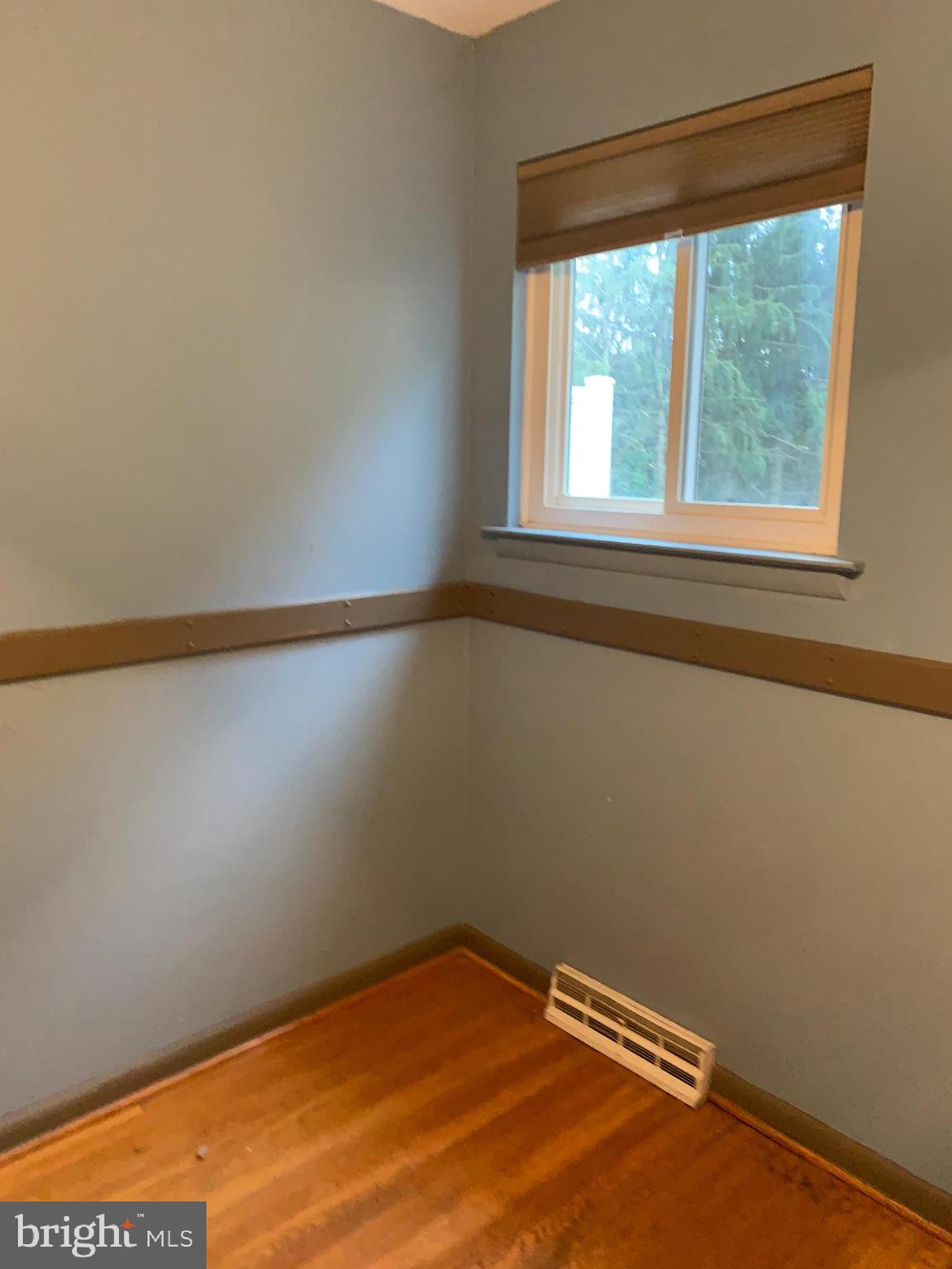 178 Hurffville - Cross Keys Road Sewell, NJ 08080 - Photo 20 of 26 Second bedroom