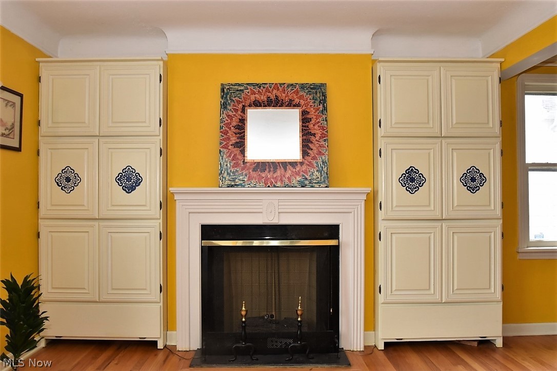 1600 Maplegrove Road Cleveland, OH 44121 - Photo 7 of 33