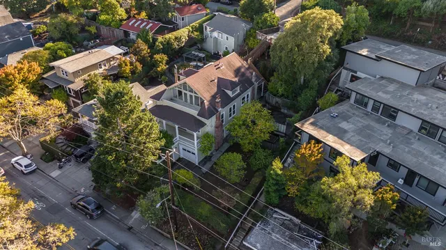 $2,495,000 | 69 Corte Madera Avenue, Corte Madera, CA 94925