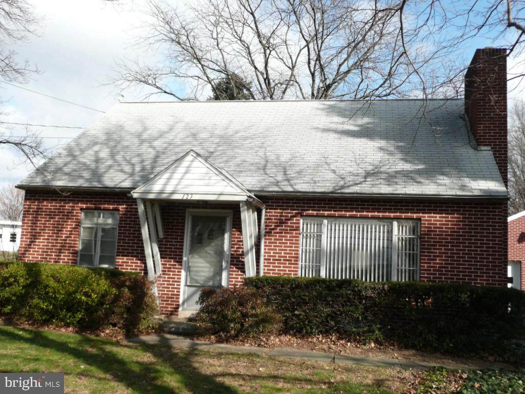 123 West Newport Road Lititz, PA 17543 - Photo 2 of 16