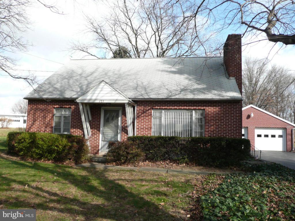 123 West Newport Road Lititz, PA 17543 - Photo 3 of 16