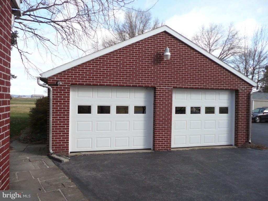 123 West Newport Road Lititz, PA 17543 - Photo 7 of 16
