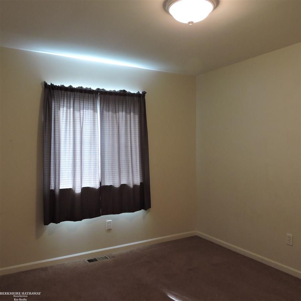 9529 Amy Road Algonac, MI 48001 - Photo 19 of 24 31396964-18.JPG