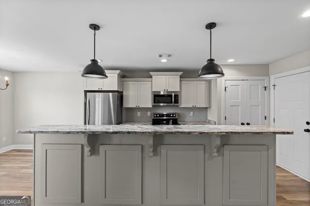 $277,000 | 403 Avington Chase, Perry, GA 31069