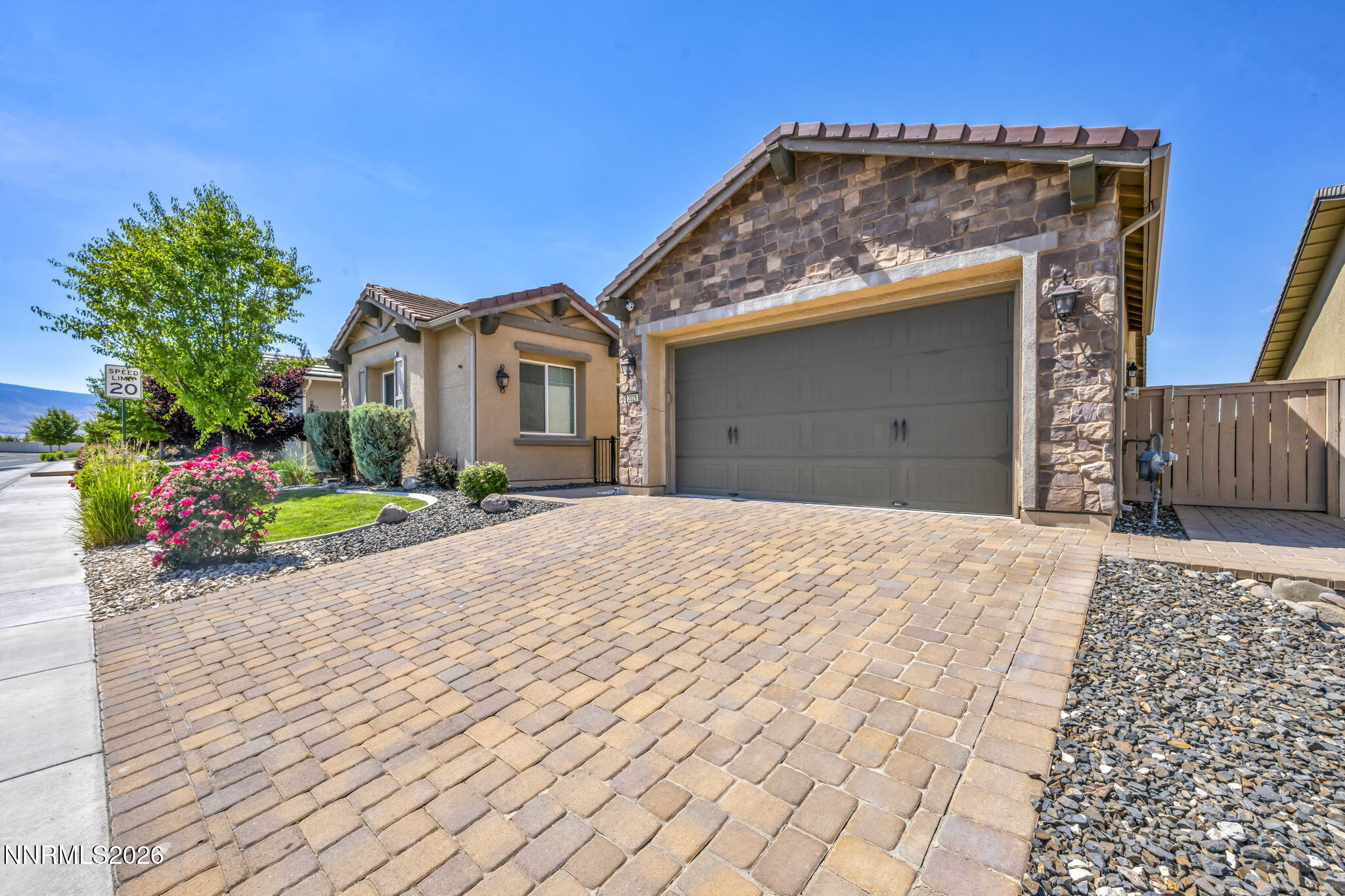 2029 Neviekay Lane Reno, NV 89521 - Photo 3 of 73 Front driveway