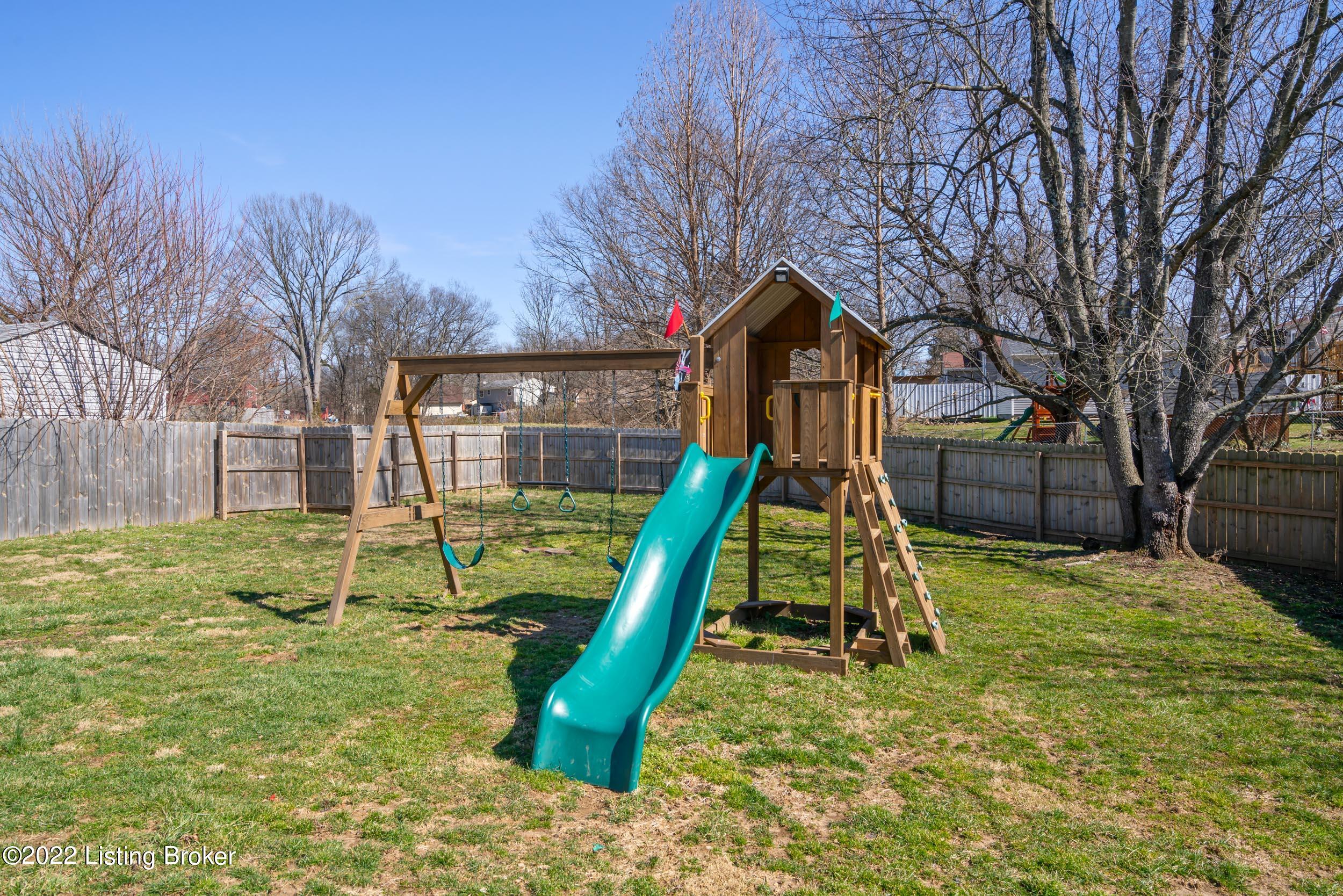 11215 Pyramid Road Louisville, KY 40229 - Photo 33 of 36 11215 Pyramid Road-09