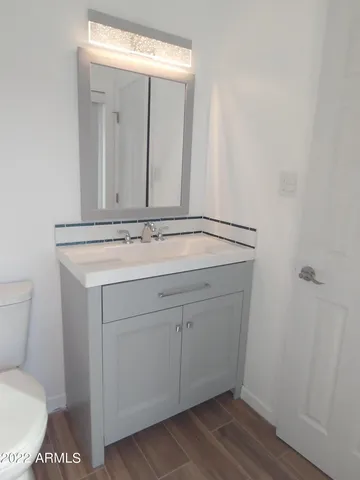 $1,975 | 13802 North 17th Avenue, Phoenix, AZ 85023