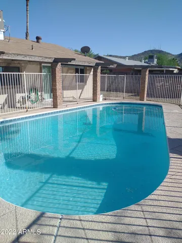 $1,975 | 13802 North 17th Avenue, Phoenix, AZ 85023