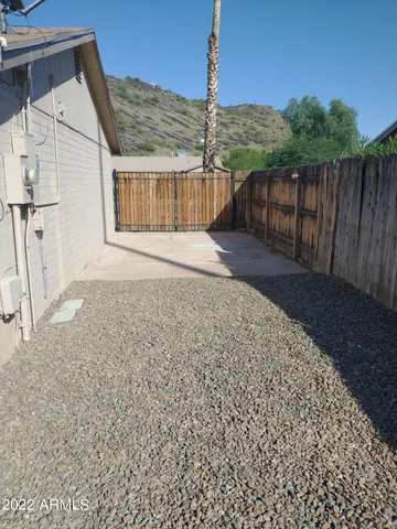 $1,975 | 13802 North 17th Avenue, Phoenix, AZ 85023